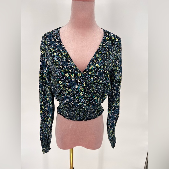 NWT BCBGeneration Floral Crop Top - Picture 8 of 16